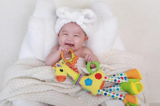 成都宝宝为什么会吐奶